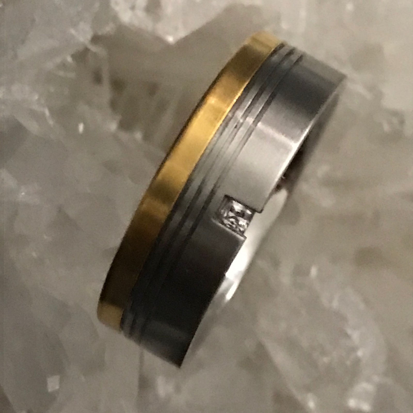 Bague de fiançailles en or blanc pour un mariage à proximité de Pélissanne