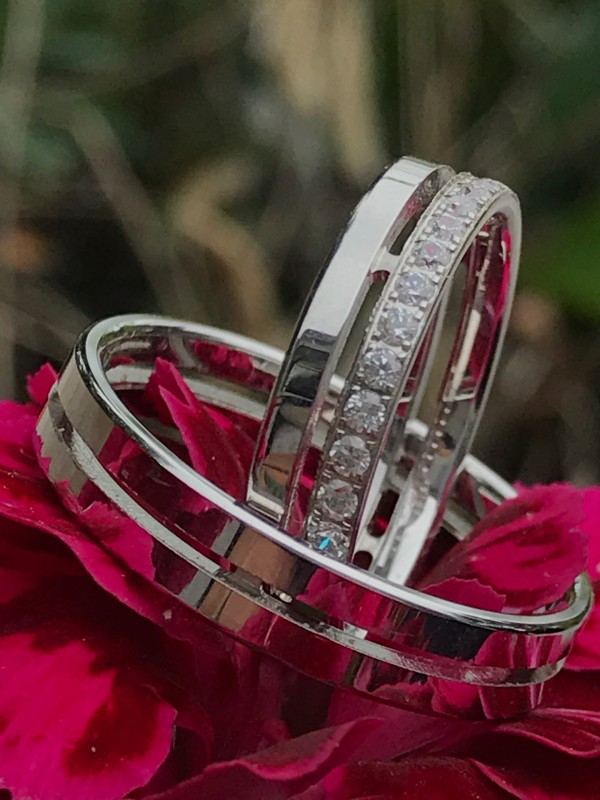 Alliances en duo or blanc et diamant