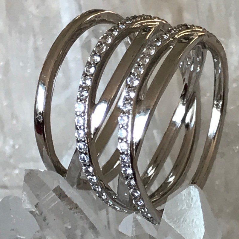 Bague argent multi anneaux serti oxyde Taille 54 Prix 127€