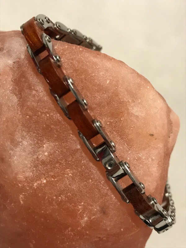Bracelet acier et bois : 64€