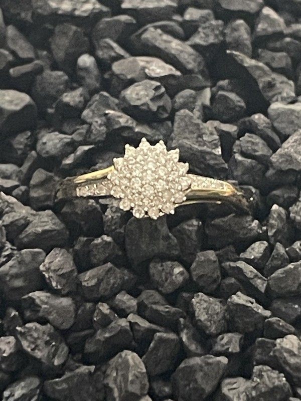 Bague choux accompagné or jaune 18k et diamants 