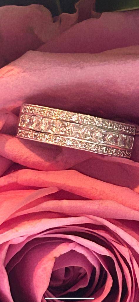 Création d'Alliances sur Mesure en Or 18K diamant à Salon de Provence