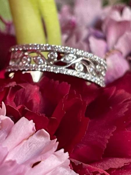 Création d'Alliances sur Mesure en Or 18K diamant à Salon de Provence