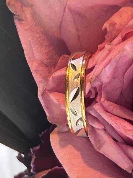 Élégance Intemporelle : Les Alliances en Or par Joyau d'or