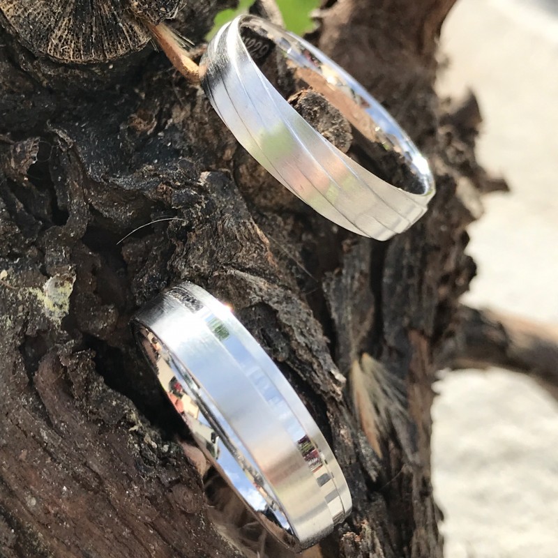 Alliance :les tendances masculines en or blanc